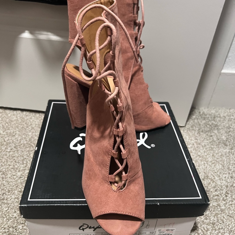 Mauve block heel